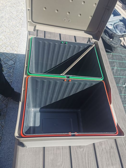 Balde de lixo com abertura automática