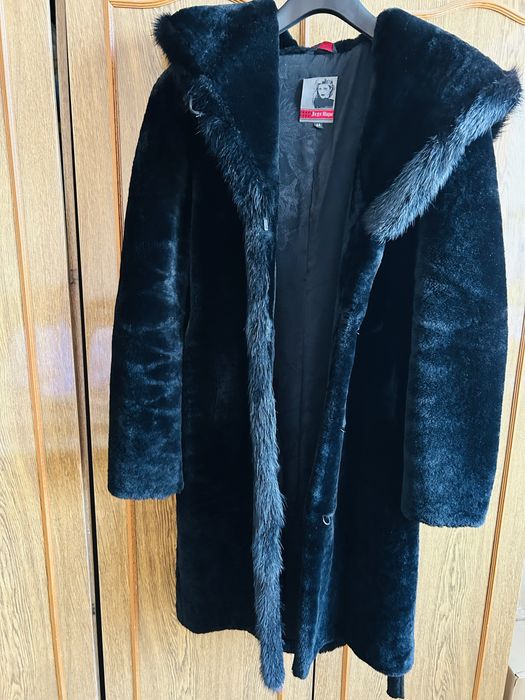 Натуральна шуба жіноча мутонова розмір 44