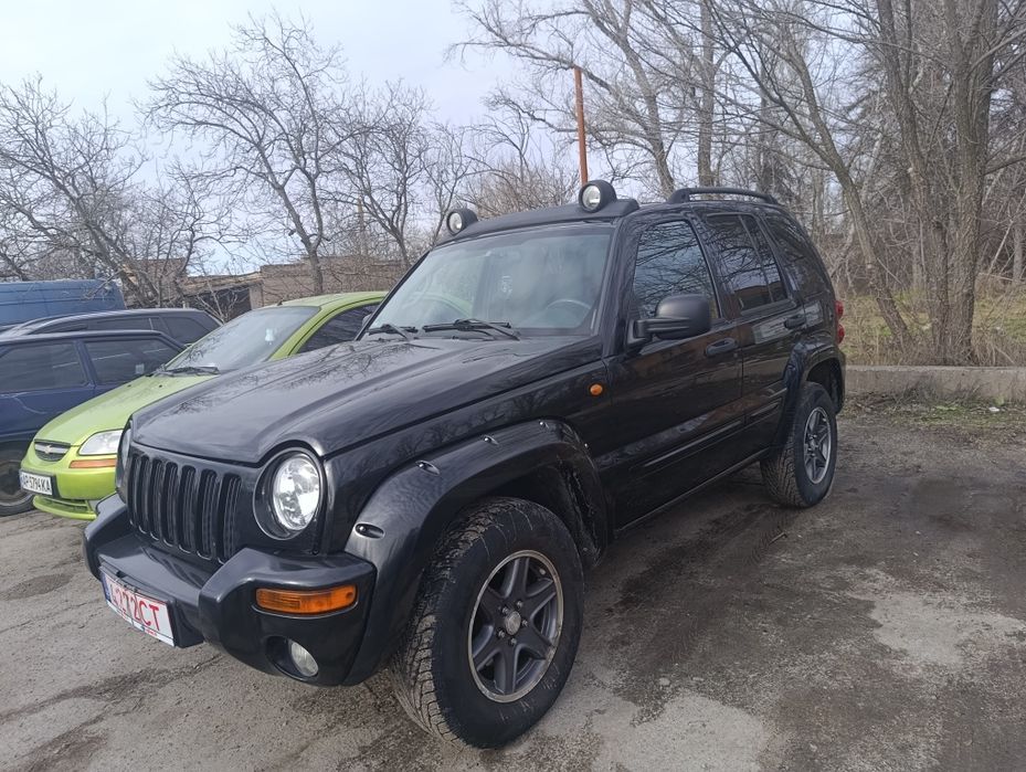 Джип Чероки 2003г.с пробегом 145000 дизель АКПП в отличном состоянии.