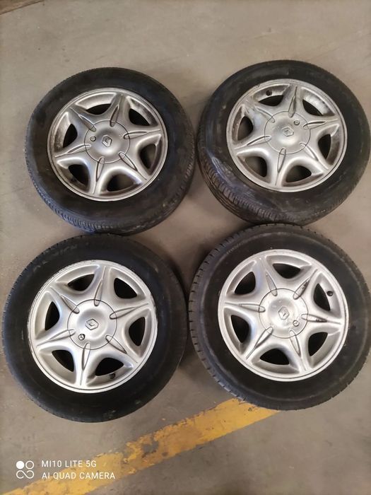 Jantes alumínio / especiais Renault laguna I ( 15 )