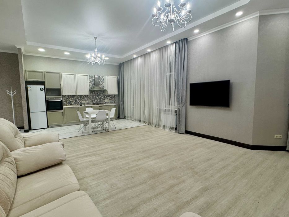 Продается Евро-двушка на Соборной