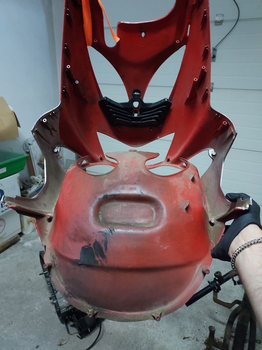 Carenagem Frontal / Bico Aprilia SR 50 (Modelo a Ar / AC)