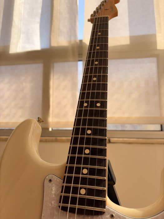 Fender Player 2/II Stratocaster DG20 + FE920 Denim + Strap Tweed + Acessórios