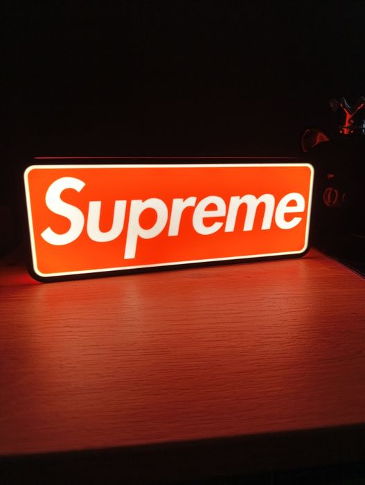 Lampka LED Supreme