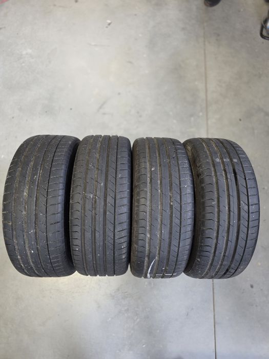 Felgi aluminiowe z oponami 225/40R18 Alfa Romeo Giulietta