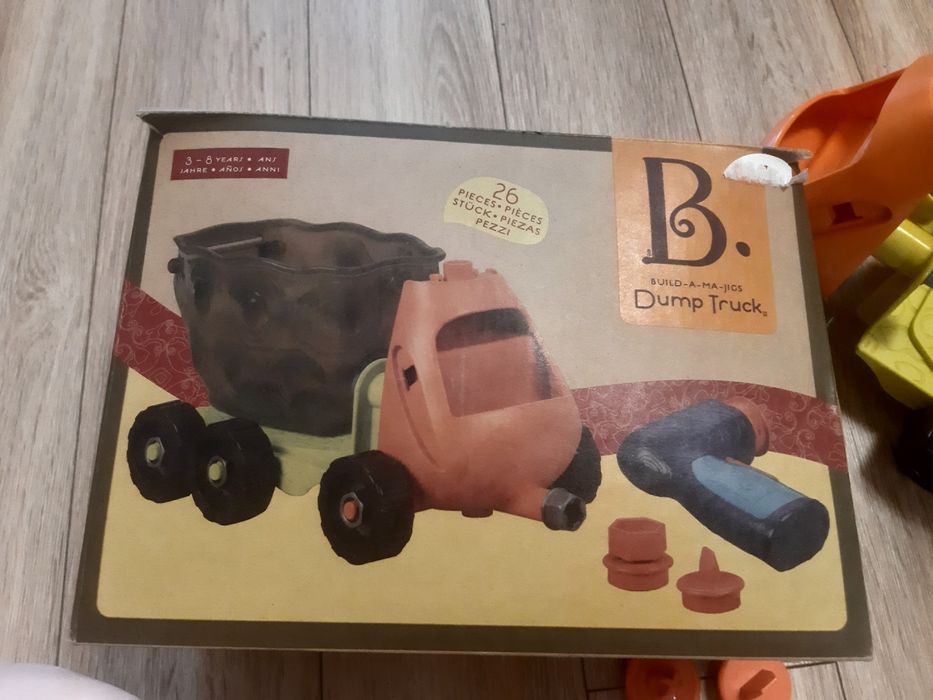 Самосвал-конструктор с дрелью