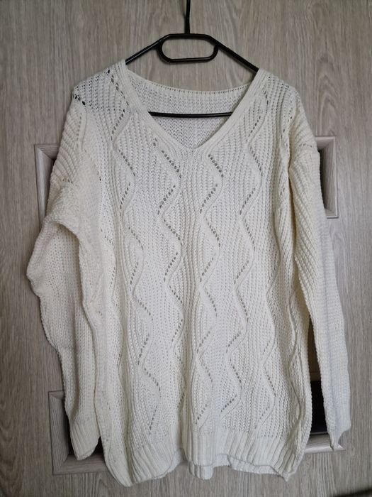 Sweter śmietankowy ażurek w serek uni Nowy