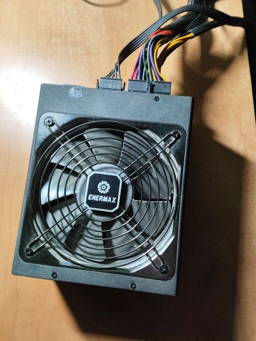 Блок живлення Enermax Platimax 1700 W