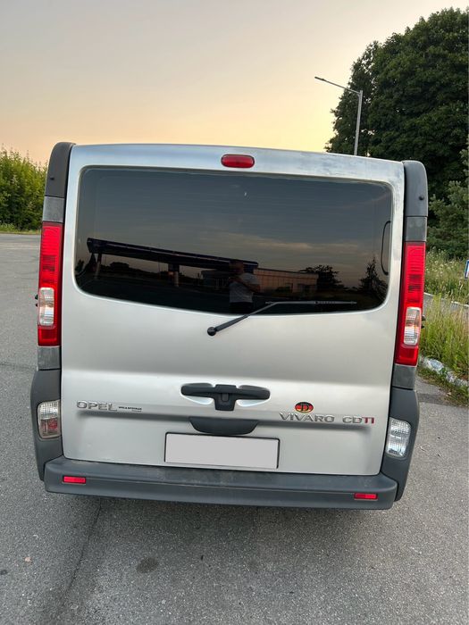 Продам Opel Vivaro 2009