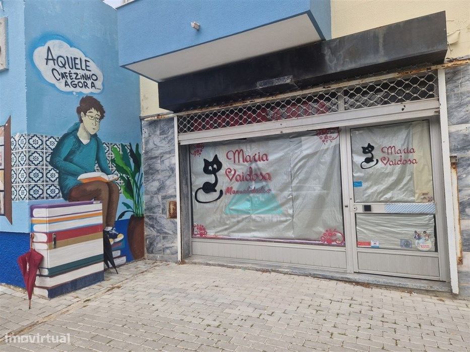 Loja 63m² * * Cruz de Pau * * Excelente Estado