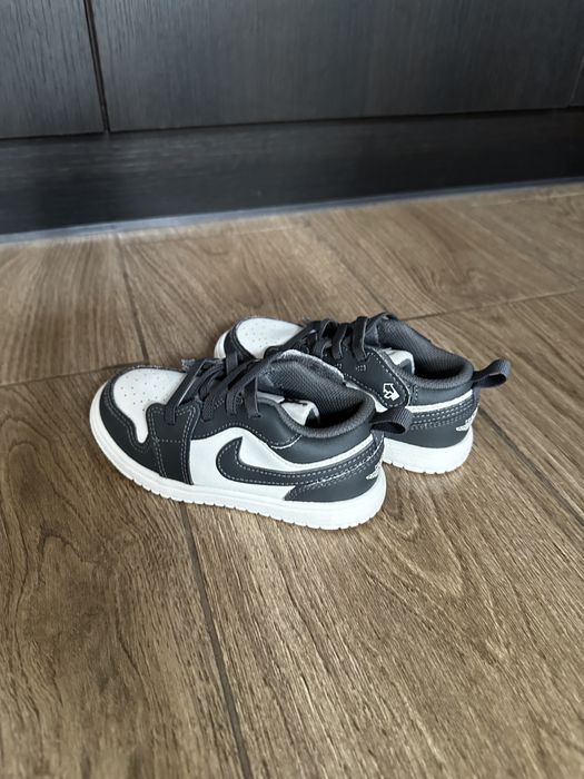 Дитячі кросівки Nike Air Jordan 1 Low оригінал!