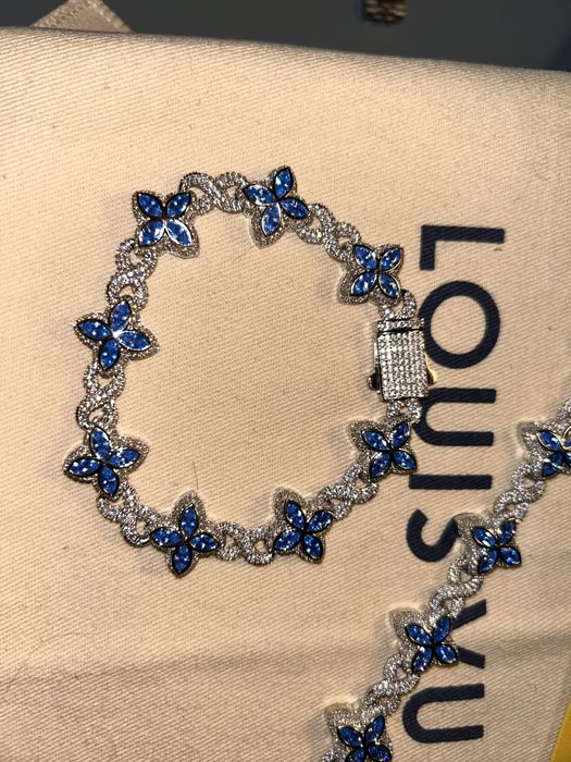 Bransoletka z Niebieskismi Kwiatami