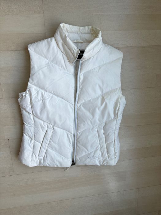 Жилетка жіноча біла на пуху б/в