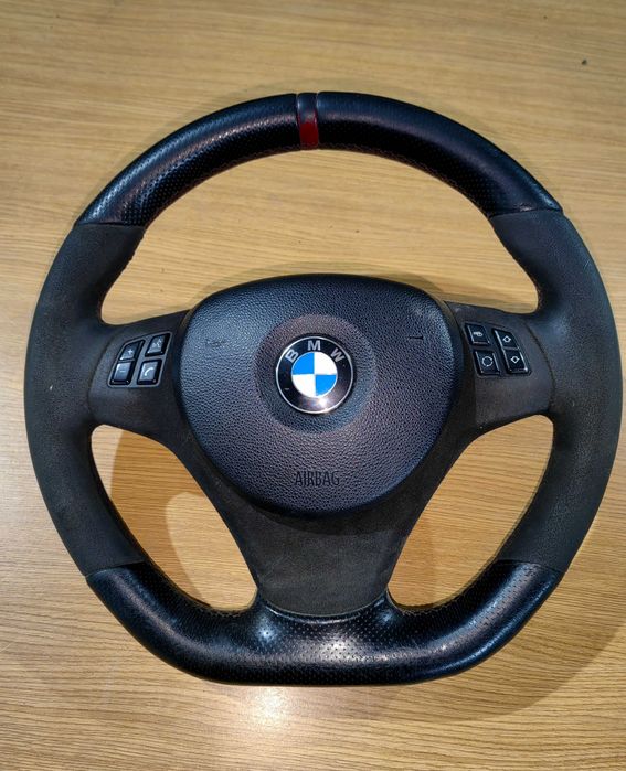 Volante Pack M personalizado Bmw E81/E82/E87/E88/E90/E91/E92/E93