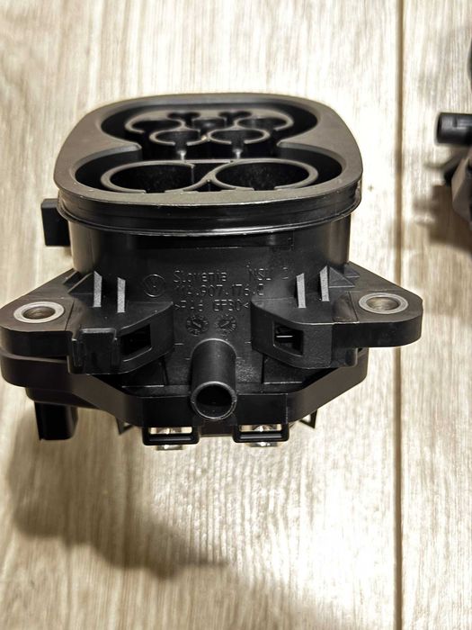 Порт зарядки CCS Combo 2