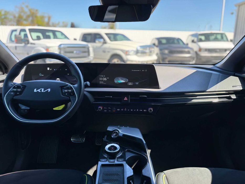 Kia EV6 GT      2023