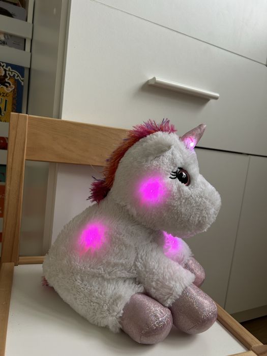 Świecący jednorożec unicorn pluszak maskotka lampka