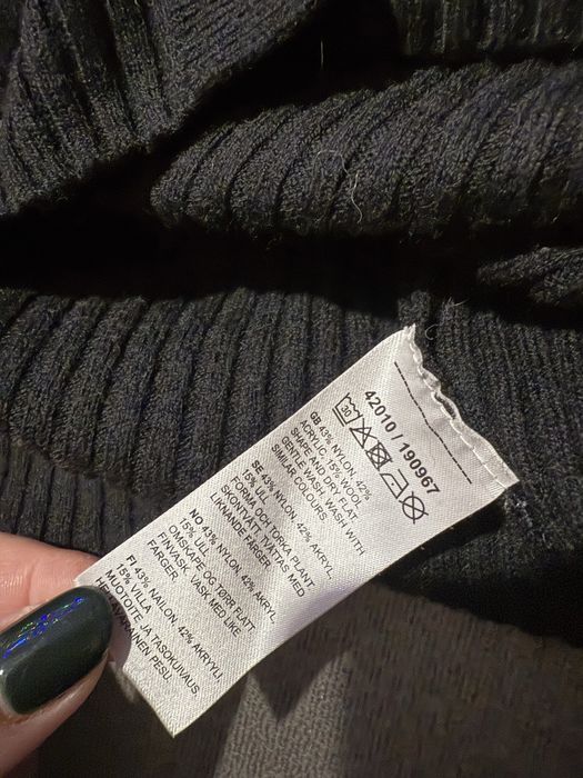 Kappahl Damski czarny sweterek na guziki prążkowany rozmiar M