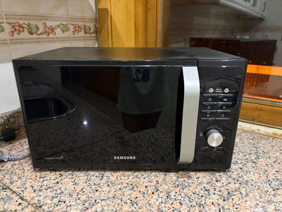Microondas Samsung MG23F301TAK