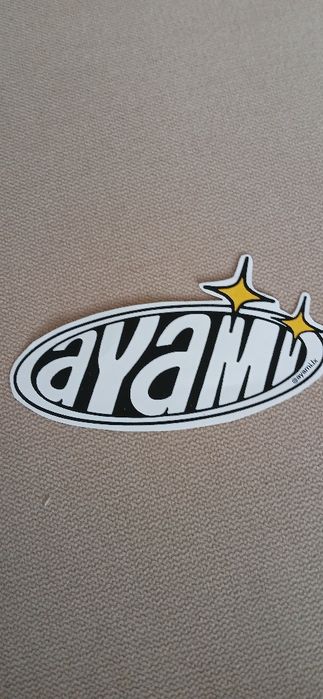 Autocolante Ayami, novo