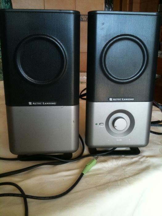Colunas Altec Lasing 220
