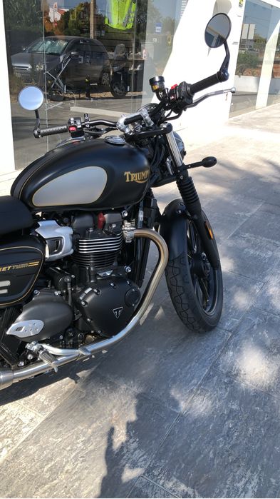 Triumph Bonneville 900cc