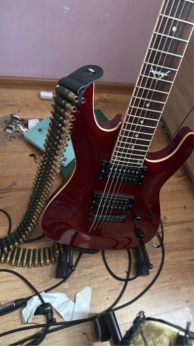 Unikatowy dean custom 750x metallic red