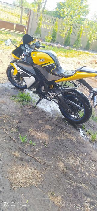 Motocykl yamaha yzf r125