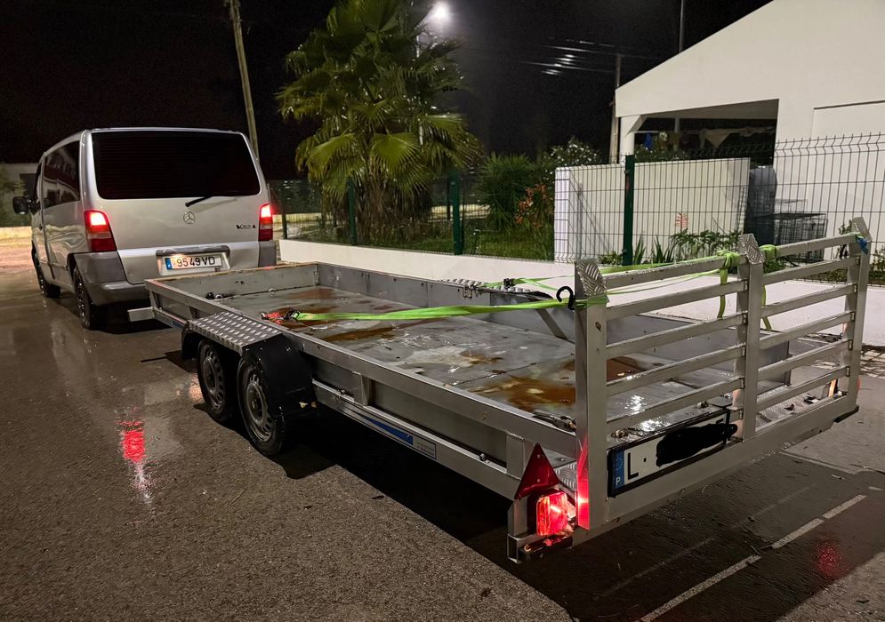 Atrelado robosov como novo ler descrição