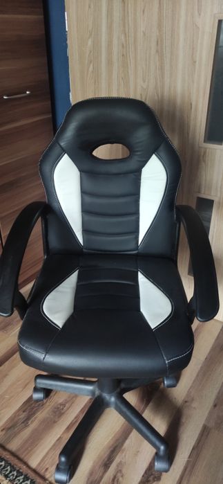 Sprzedam fotel do biurka dziecięcy