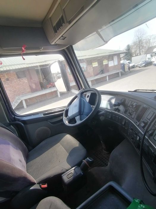 VOLVO FM9 4X2R 2005R 568926 KM