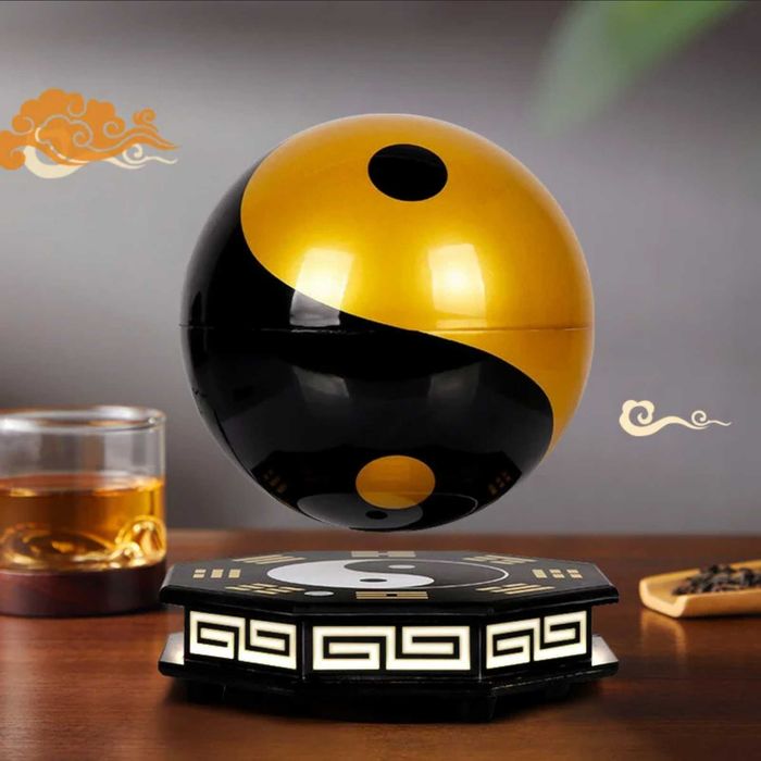 Левитирующий( парящий в воздухе) гаджет. Подарок для статусных людей