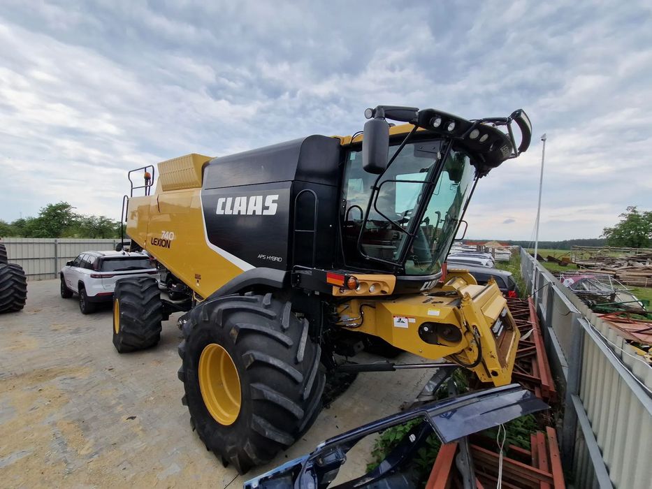 Claas Lexion 740 APS HYBRYID  CLAAS LEXION 740 APS HYBRID | 2012 ROK | 3221 h