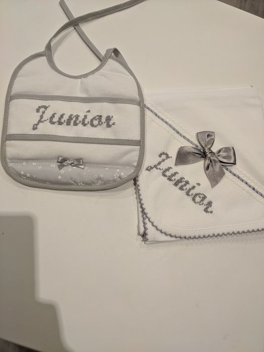 Conjunto de fralda e babete