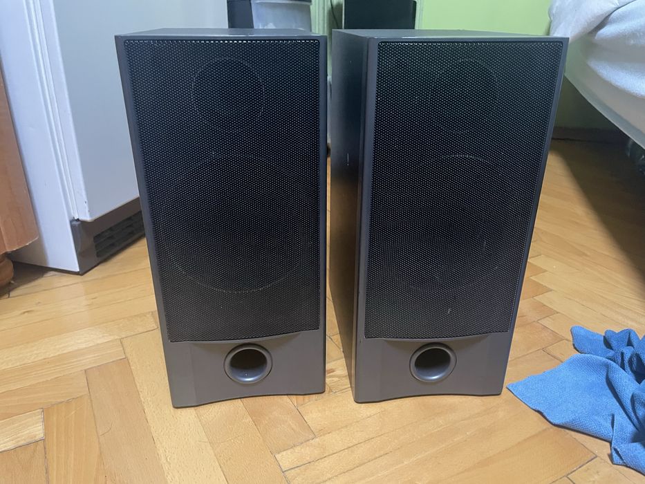 Kolumny Universum VTC-4937
