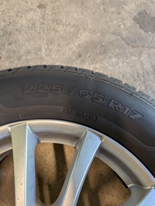Komplet Alufelgi 17" Mazda z oponami