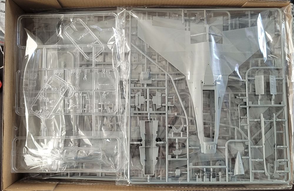 Kinetic Gold 1:48 F-16I Sufa kit modelismo