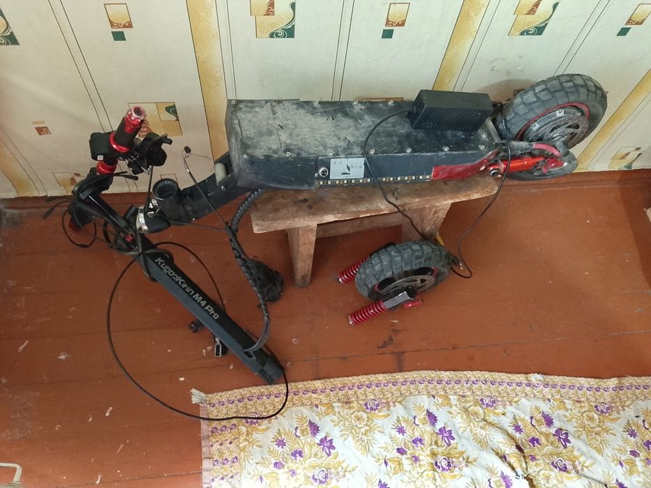 Електро самокат Kugookrin M4 Pro