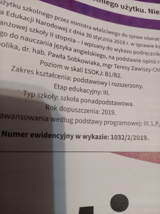 Solutions Gold Intermediate Student's Book