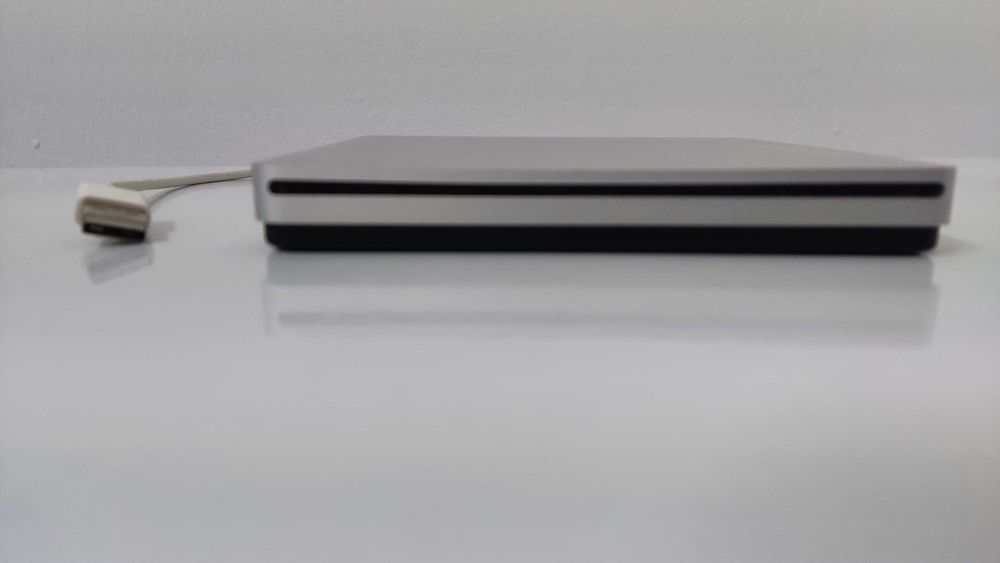 Apple USB SuperDrive DVD Reader426430127198054401