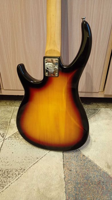 Gitara basowa Peavey Zodiac EX