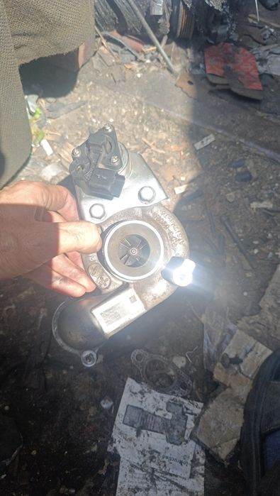 Турбіна 1.4 1.5 1.6hdi Peugeot 208 ford citrien berlingo c3