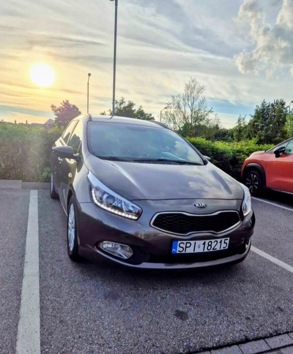 Samochód KIA CEED