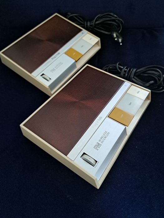 Interkom Realistic 43-212 A