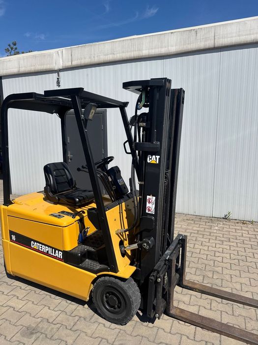 Caterpillar CAT EP16 KT 1.6 tony elektryczny Triplex 5.0 m  Wózek widłowy wolny skok Triplex trzy funkcje