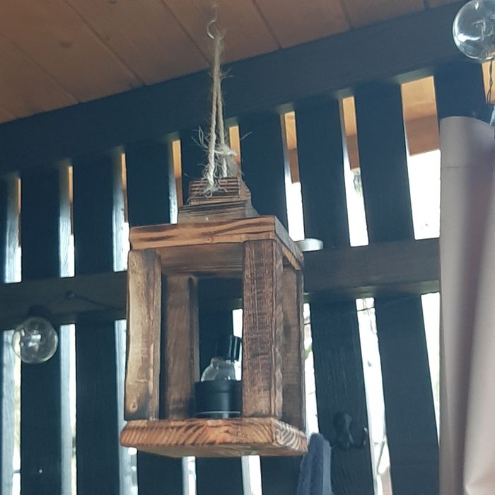 Lampion z drewna
