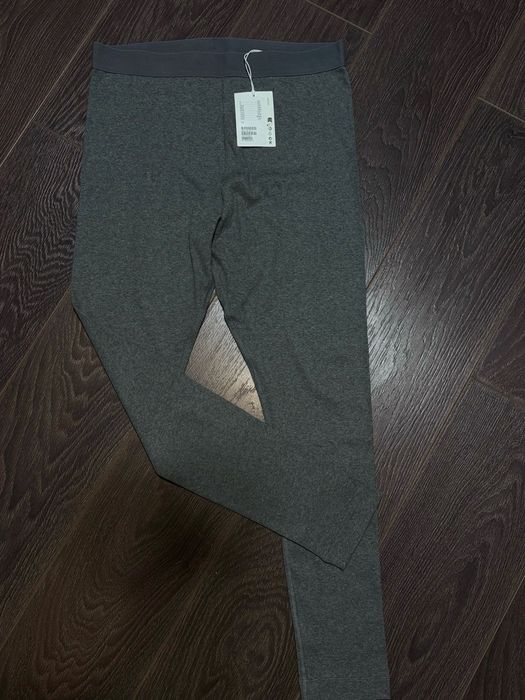 Трикотажні штани бренду COS