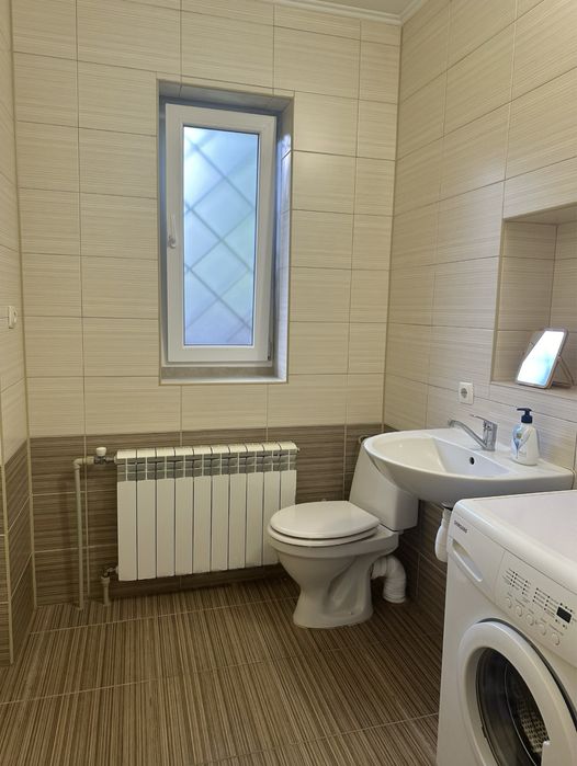 ЛАД — кв.-студія в центрі