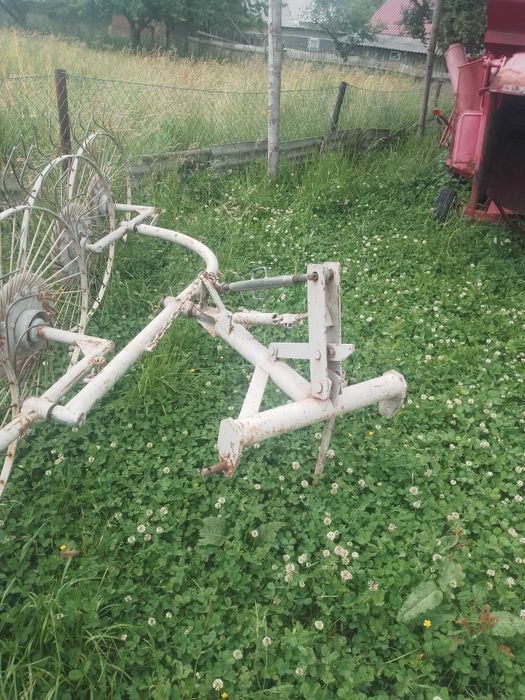 Продам граблі сонечко 4 штуки у доброму стані груба рама і роторнну ко