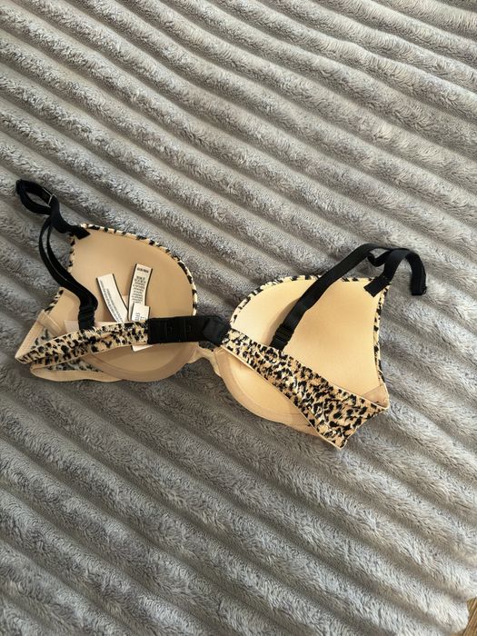 Бюстгальтер Victoria 's Secret